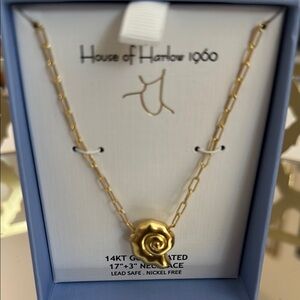 House of Harlow 1960 Gold Tone Shell Necklace